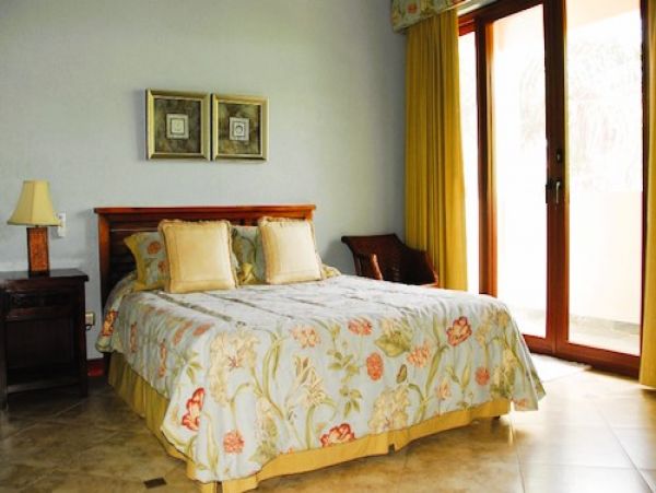 On Beach Tamarindo Vacation Home Five Bedroom with Guest House