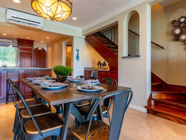 Four Bedroom Beachfront Vacation Rental in Playa Flamingo