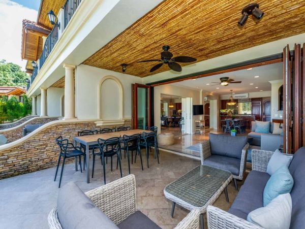 Oceanfront Vacation Condo Two Bedroom in Playa Flamingo