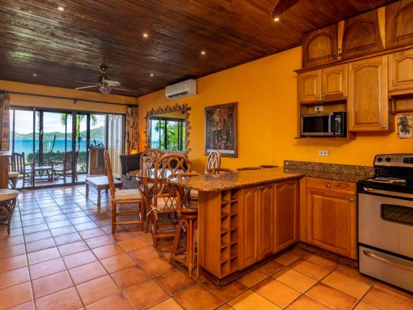 Playa Flamingo Condo 964730
