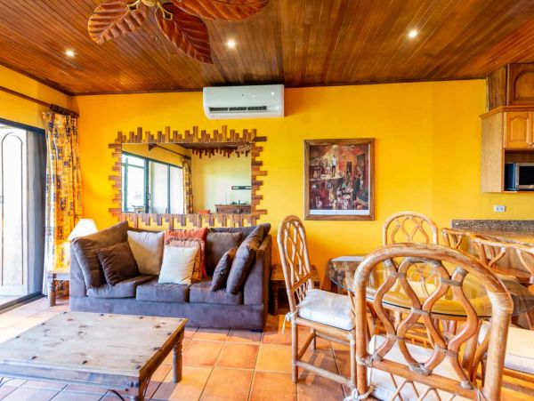 Playa Flamingo Condo 964730