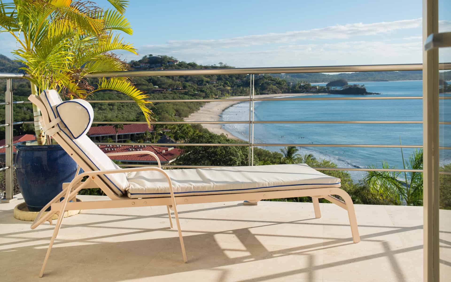 Giant Luxury Villa with Pool and Sumptuous Ocean Views in Flamingo