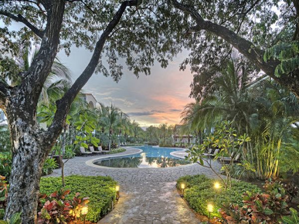 Four Pools Close to Coco luxury Accommodation
