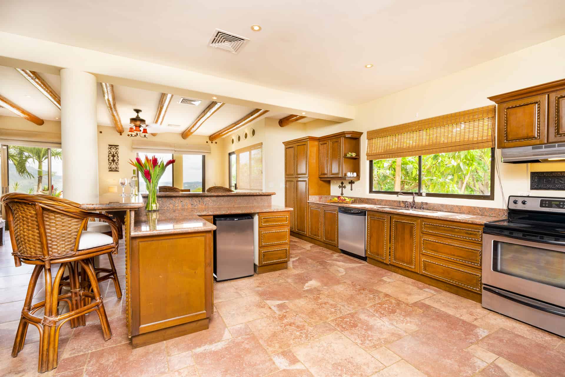 Costa Rica Gorgeous 4 Bedroom Vacation Pool Home Bay Views