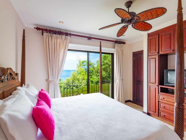 Playa Flamingo Condo 964787