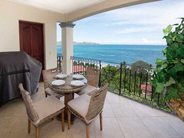 Three bedroom oceanview condo in Flamingo