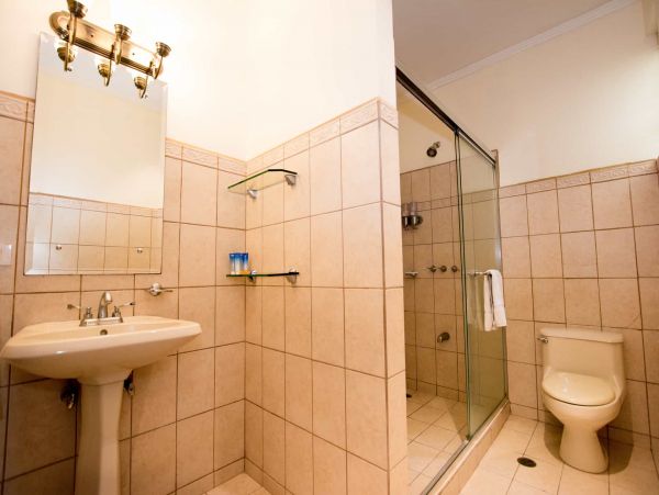 Three bedroom oceanview condo in Flamingo