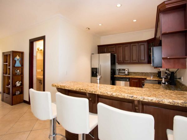 Three bedroom oceanview condo in Flamingo