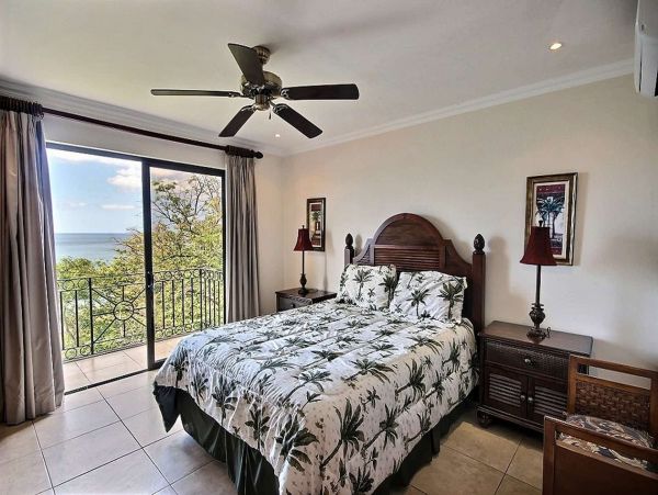 Playa Flamingo Condo 964791