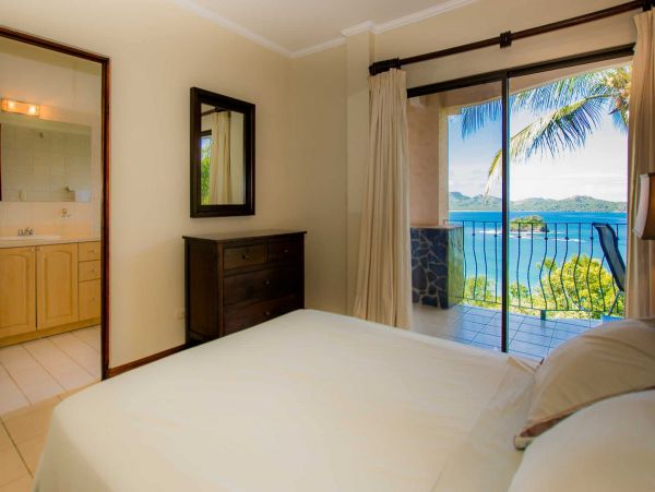 Playa Flamingo Condo 964796
