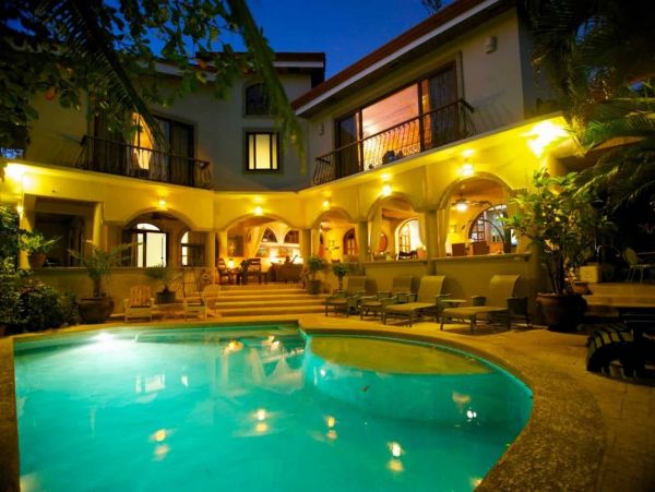 Beachfront Home with a private pool, top location!