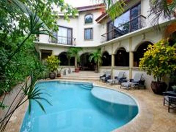 Beachfront Home with a private pool, top location!