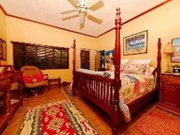 Beachfront Home with a private pool, top location!