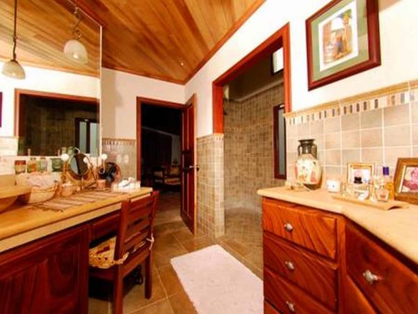 Beachfront Home with a private pool, top location!