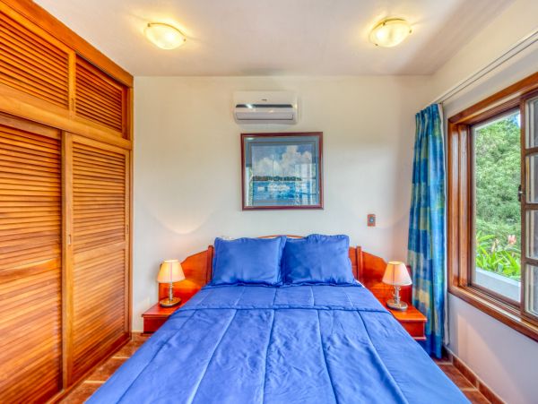 Flamingo Beach Five Bedroom Ocean View Villa
