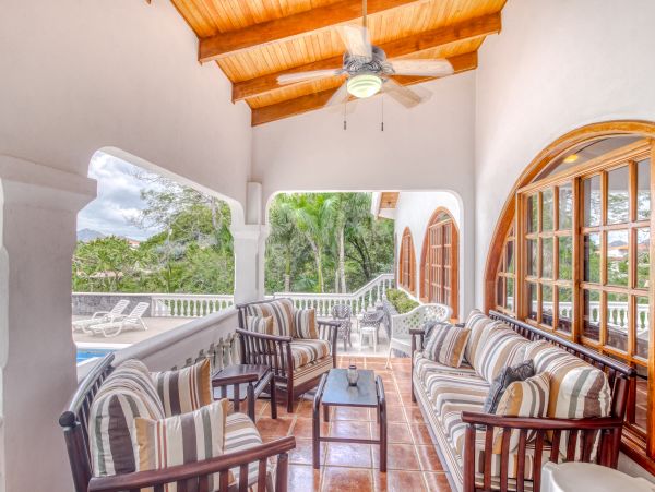 Flamingo Beach Five Bedroom Ocean View Villa