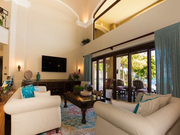 Luxury Six Bedroom Flamingo Villa Steps from Beach