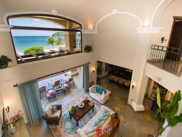 Luxury Six Bedroom Flamingo Villa Steps from Beach
