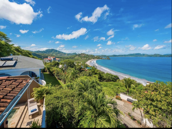 Costa Rica Five Bedroom Vacation Home with Balcony & Views