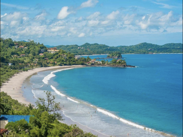 Costa Rica Five Bedroom Vacation Home with Balcony & Views