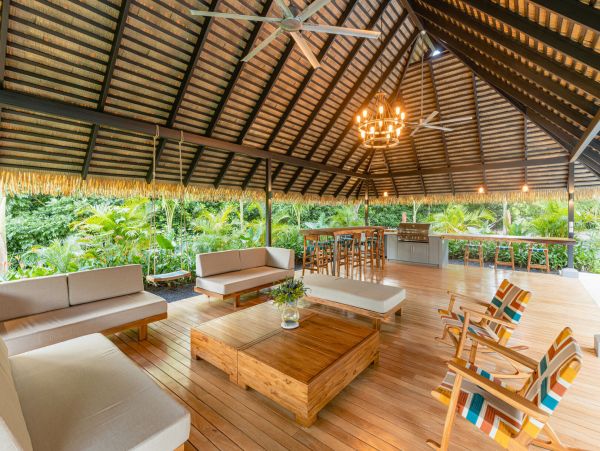 Gorgeous 6 Bedroom Pool Villa in Guanacaste Walk To Beach
