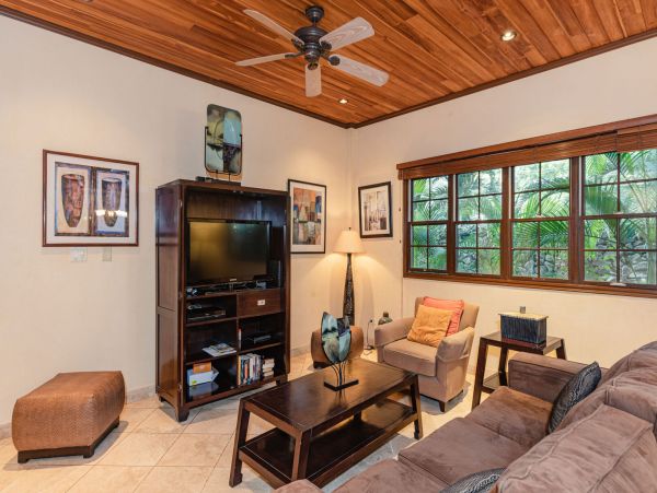 2 Bedroom Condo across the street from Langosta Beach