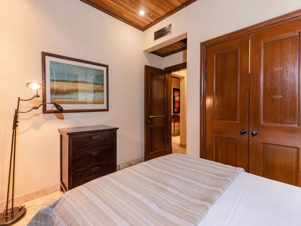 2 Bedroom Condo across the street from Langosta Beach
