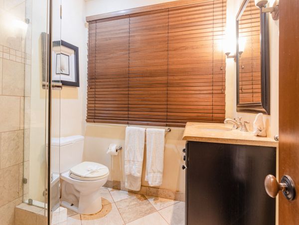 2 Bedroom Condo across the street from Langosta Beach