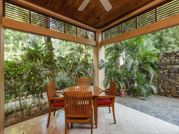 2 Bedroom Condo across the street from Langosta Beach
