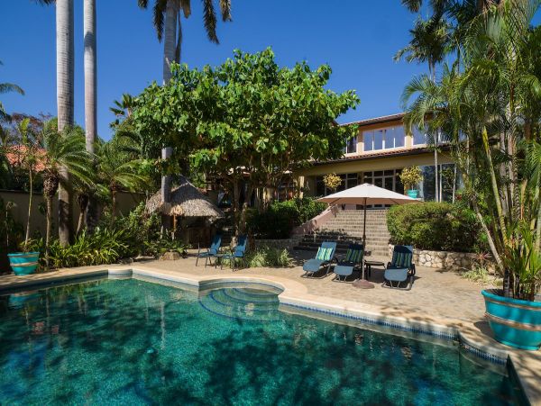 Oceanfront Tamarindo Vacation Pool Home Seven Bedroom Plus Guest House