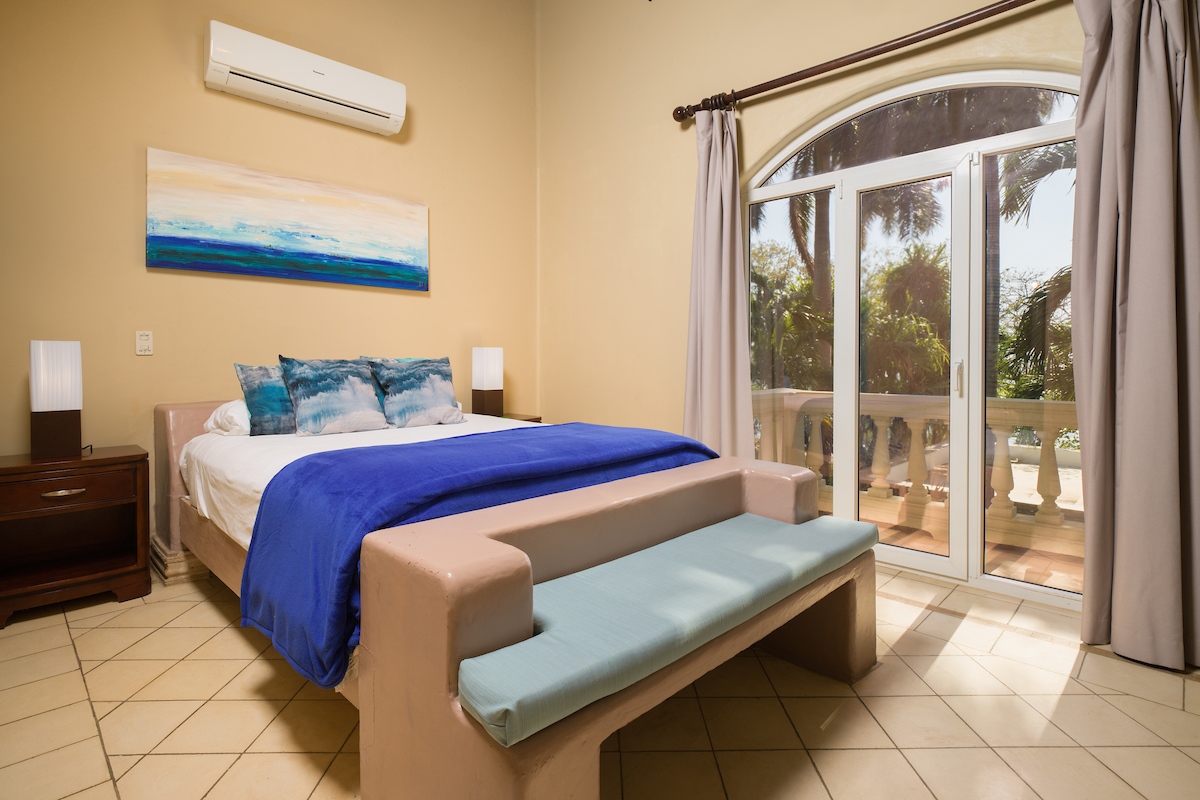 Oceanfront Tamarindo Vacation Pool Home Seven Bedroom Plus Guest House