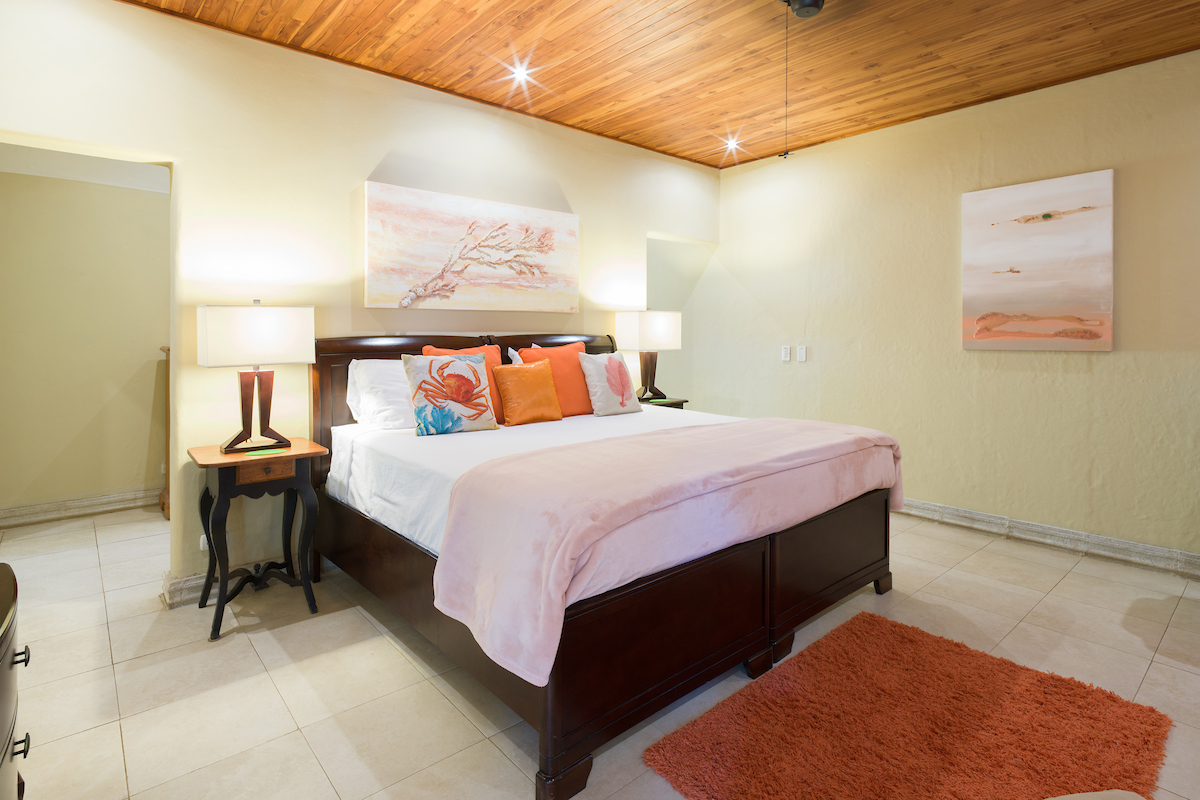 Oceanfront Tamarindo Vacation Pool Home Seven Bedroom Plus Guest House