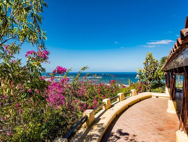 The Ultimate luxury Tamarindo