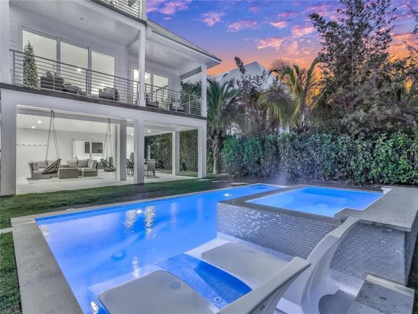 Longboat Key Vacation Rentals | Luxury 3-Bedroom Florida Beach Home
