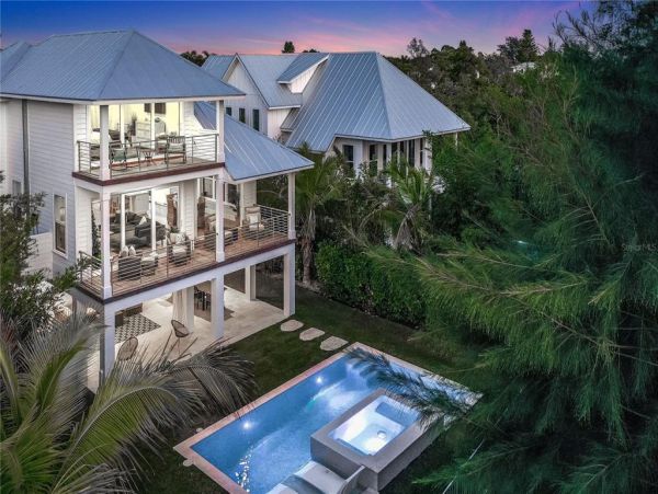 Longboat Key Vacation Rentals | Luxury 3-Bedroom Florida Beach Home