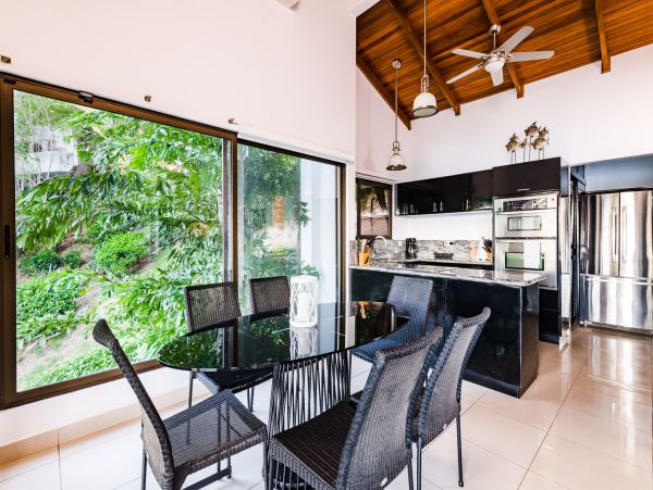 Four bedroom Villa in Tamarindo