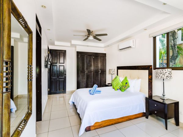 Four bedroom Villa in Tamarindo