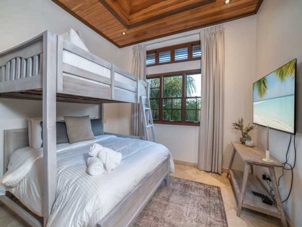 Luxury Tamarindo Beach Club Access