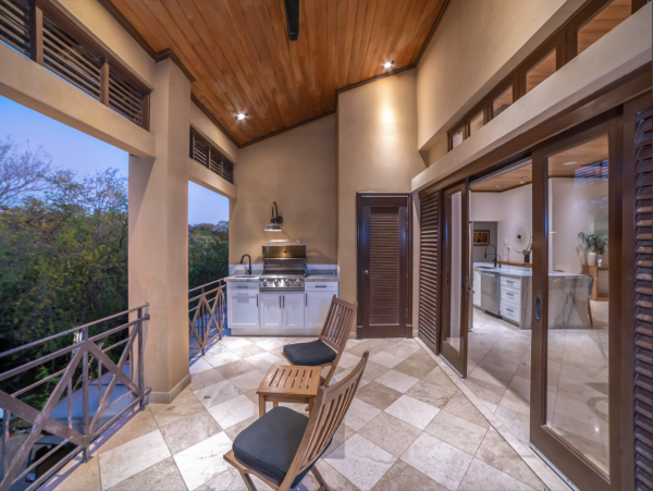 Luxury Tamarindo Beach Club Access
