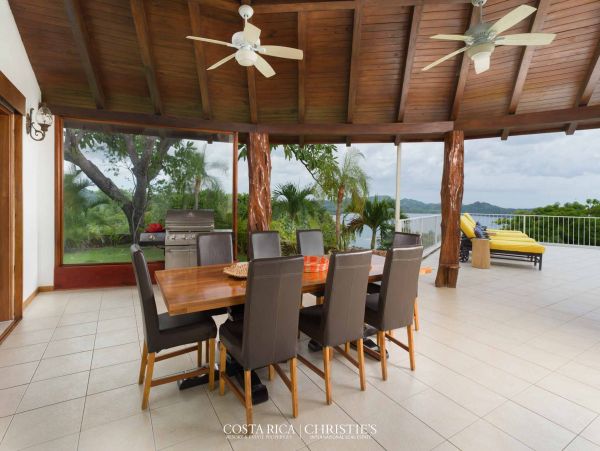 Luxury Villa Less than  Half mile to  Beach Playa Flamingo