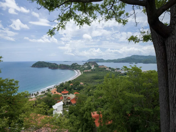 Luxury Villa Less than  Half mile to  Beach Playa Flamingo