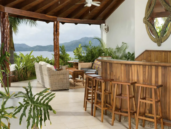 Luxury Villa Less than  Half mile to  Beach Playa Flamingo