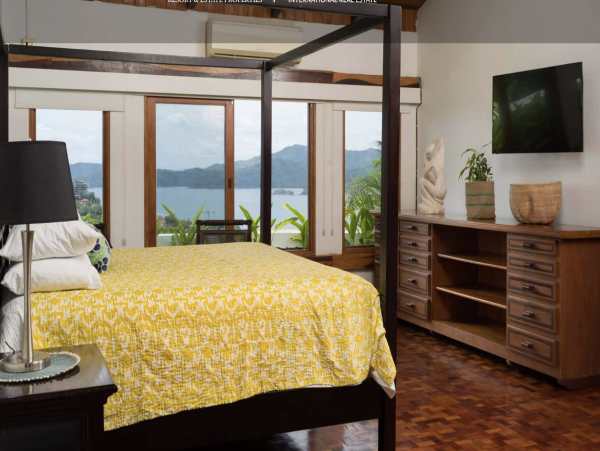 Luxury Villa Less than  Half mile to  Beach Playa Flamingo