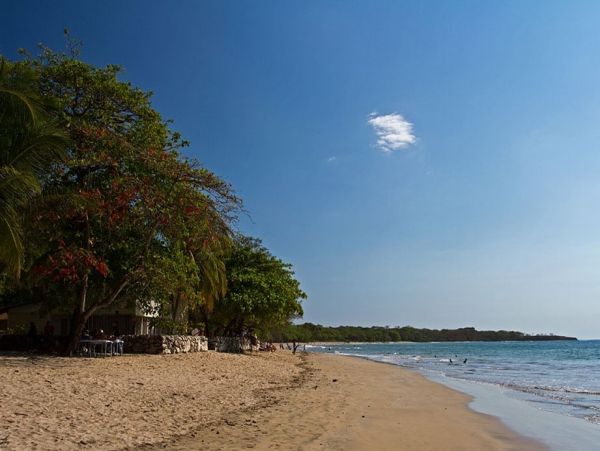 Four Bedroom Tamarindo Vacation Villa Short Walk to Beach