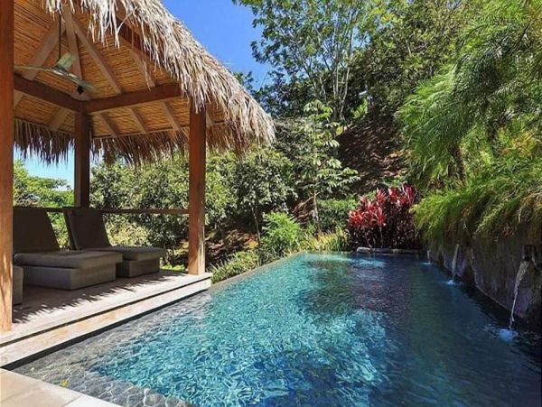Four Bedroom Tamarindo Vacation Villa Short Walk to Beach