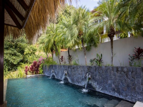 Four Bedroom Tamarindo Vacation Villa Short Walk to Beach