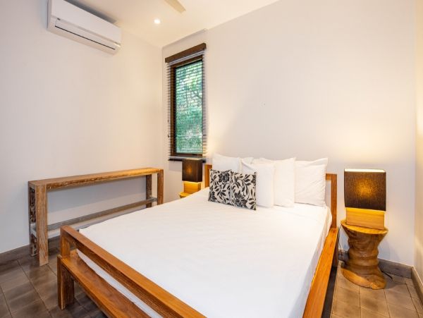 Four Bedroom Tamarindo Vacation Villa Short Walk to Beach