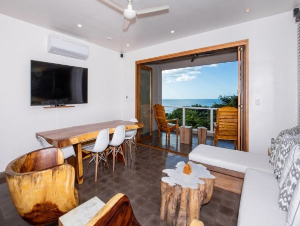 Four Bedroom Tamarindo Vacation Villa Short Walk to Beach