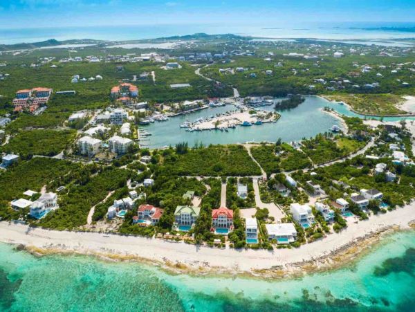 Turks and Caicos Luxury Villa Rental – Smith’s Reef Beachfront Retreat