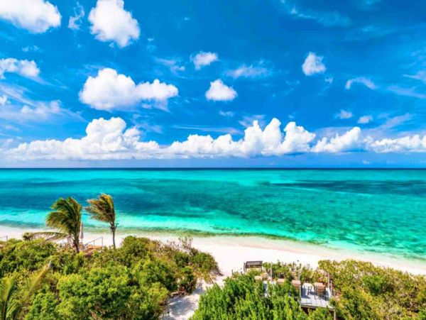 Turks and Caicos Luxury Villa Rental – Smith’s Reef Beachfront Retreat
